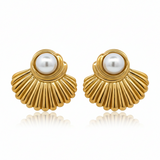18K Yellow Gold Plated Crystal Pearl shell Stud Earrings