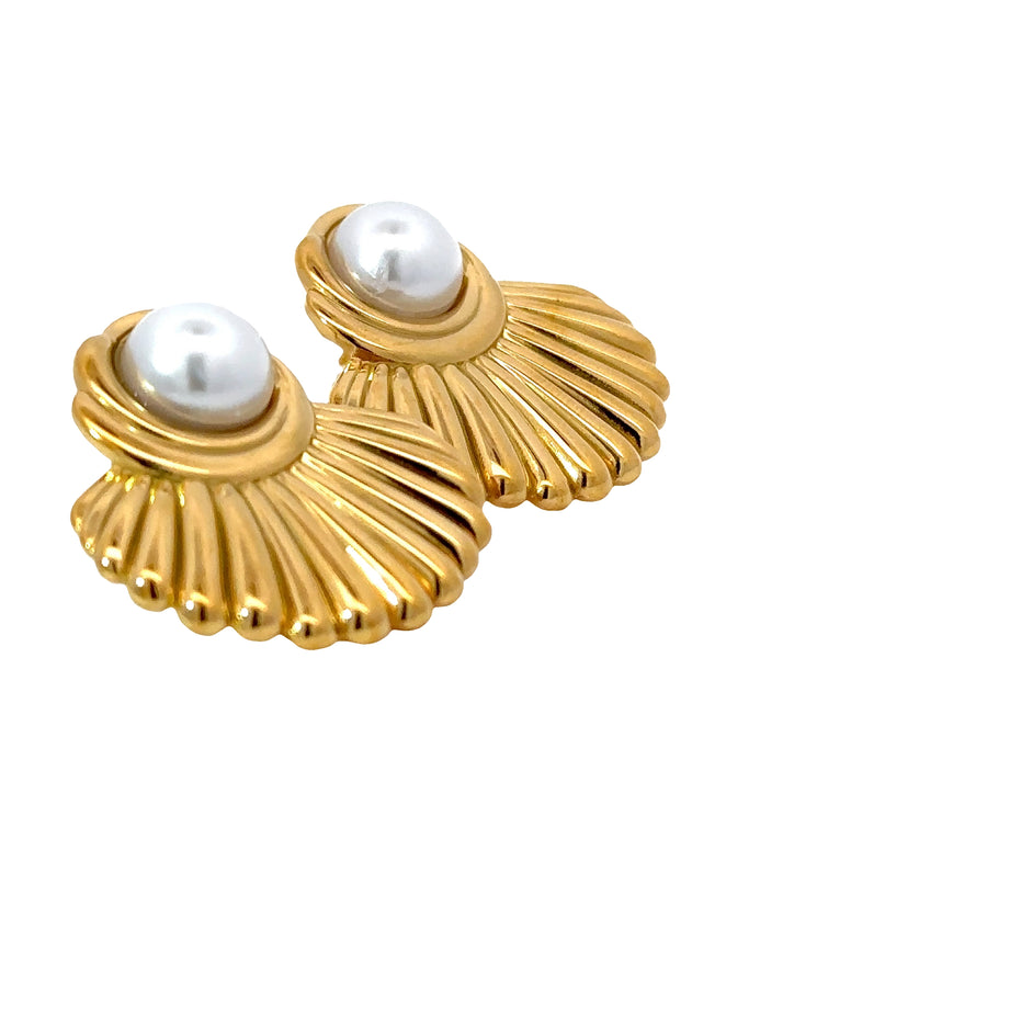 18K Yellow Gold Plated Crystal Pearl shell Stud Earrings